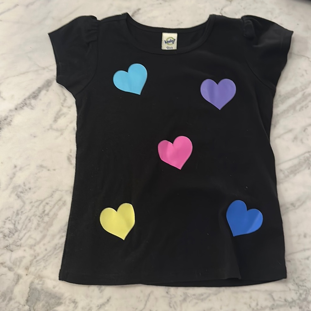 Kavio! Girls shirt with pastel heart decals